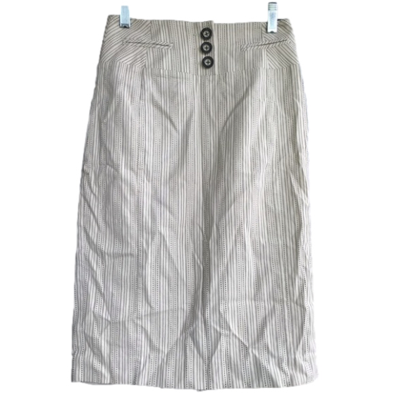 𝅺Le Chateau Skirt - Picture 1 of 10